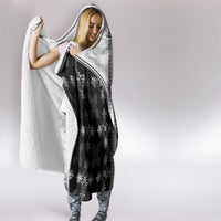 Black Hawaii Paniolo Quilt Motif Hooded Blanket LT05 - Polynesian Pride
