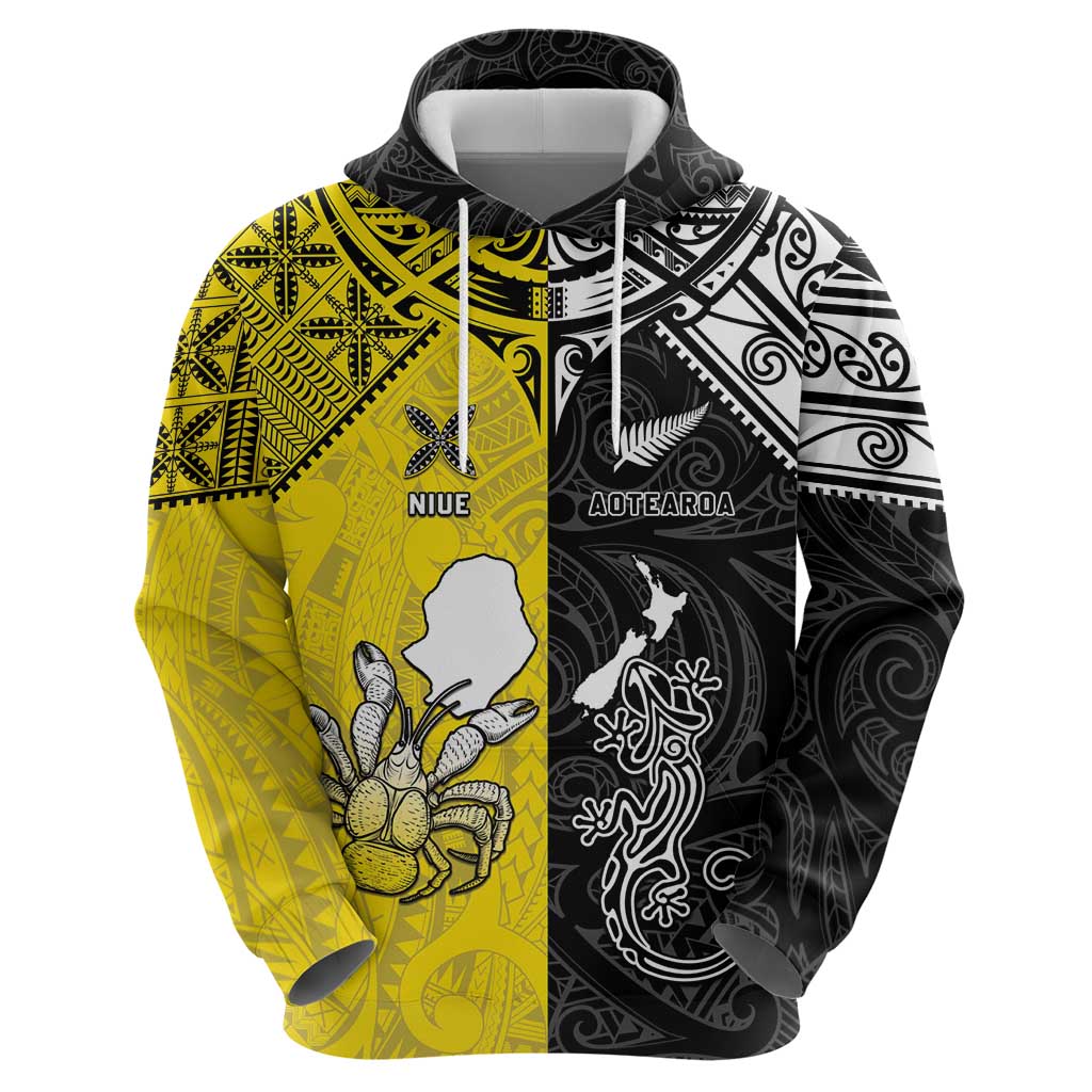Custom New Zealand Maori And Niue Hiapo Zip Hoodie Lizard And Coconut Crab Together