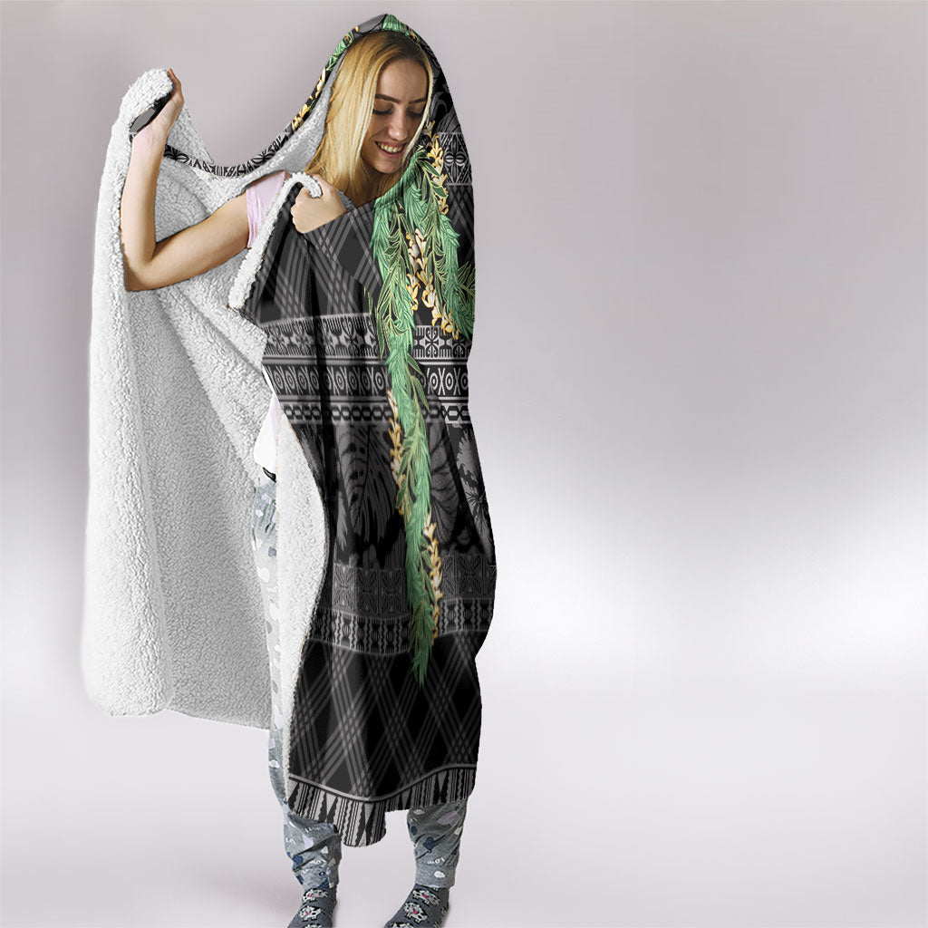 Hawai'i Paniolo Maile Twisted Lei Hooded Blanket Obsidian Black LT7 - Polynesian Pride