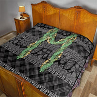 Hawai'i Paniolo Maile Twisted Lei Quilt Obsidian Black LT7 - Polynesian Pride