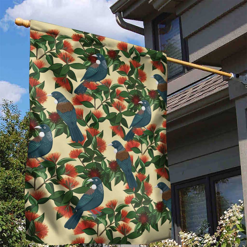 New Zealand Christmas Garden Flag Romantic Tui Birds on Pohutukawa - Ivory - Polynesian Pride