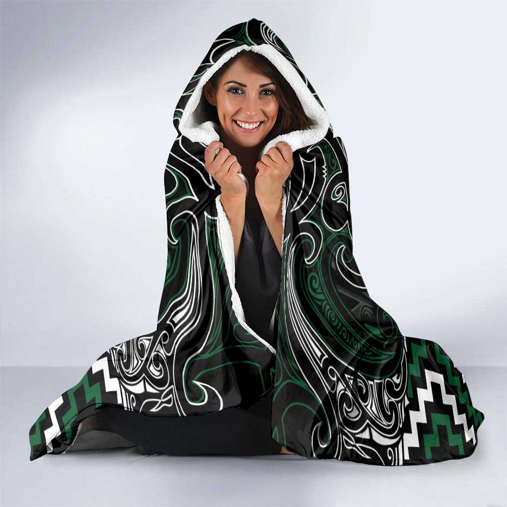 Maori Taiaha Pounamu Whakairo Personalized Hooded Blanket Jade Poutama Motifs LT7 - Polynesian Pride