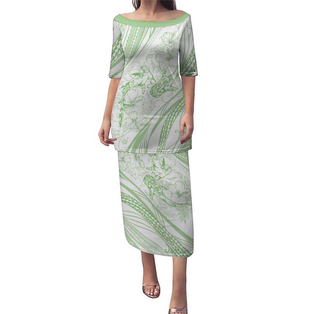 Sharks Couple Dreamy Polynesians Floral Sea Family Matching Puletasi and Hawaiian Shirt Emerald - Polynesian Pride