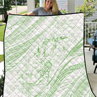 Sharks Couple Dreamy Polynesians Floral Sea Quilt Emerald - Polynesian Pride