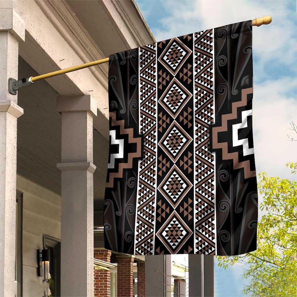 Classic Tukutuku Pattern Aotearoa Garden Flag Niho Taniwha and Puhoro Motifs