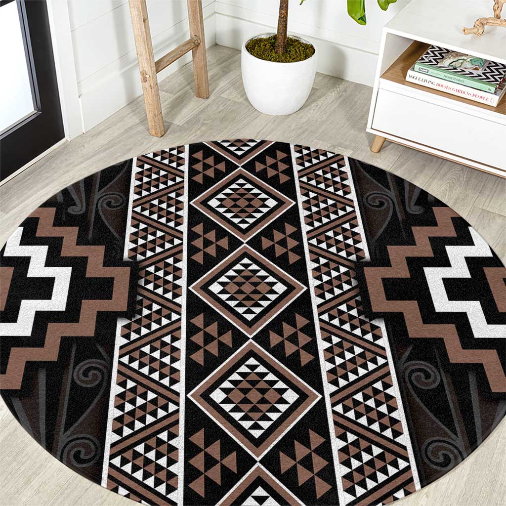 Classic Tukutuku Pattern Aotearoa Round Carpet Niho Taniwha and Puhoro Motifs