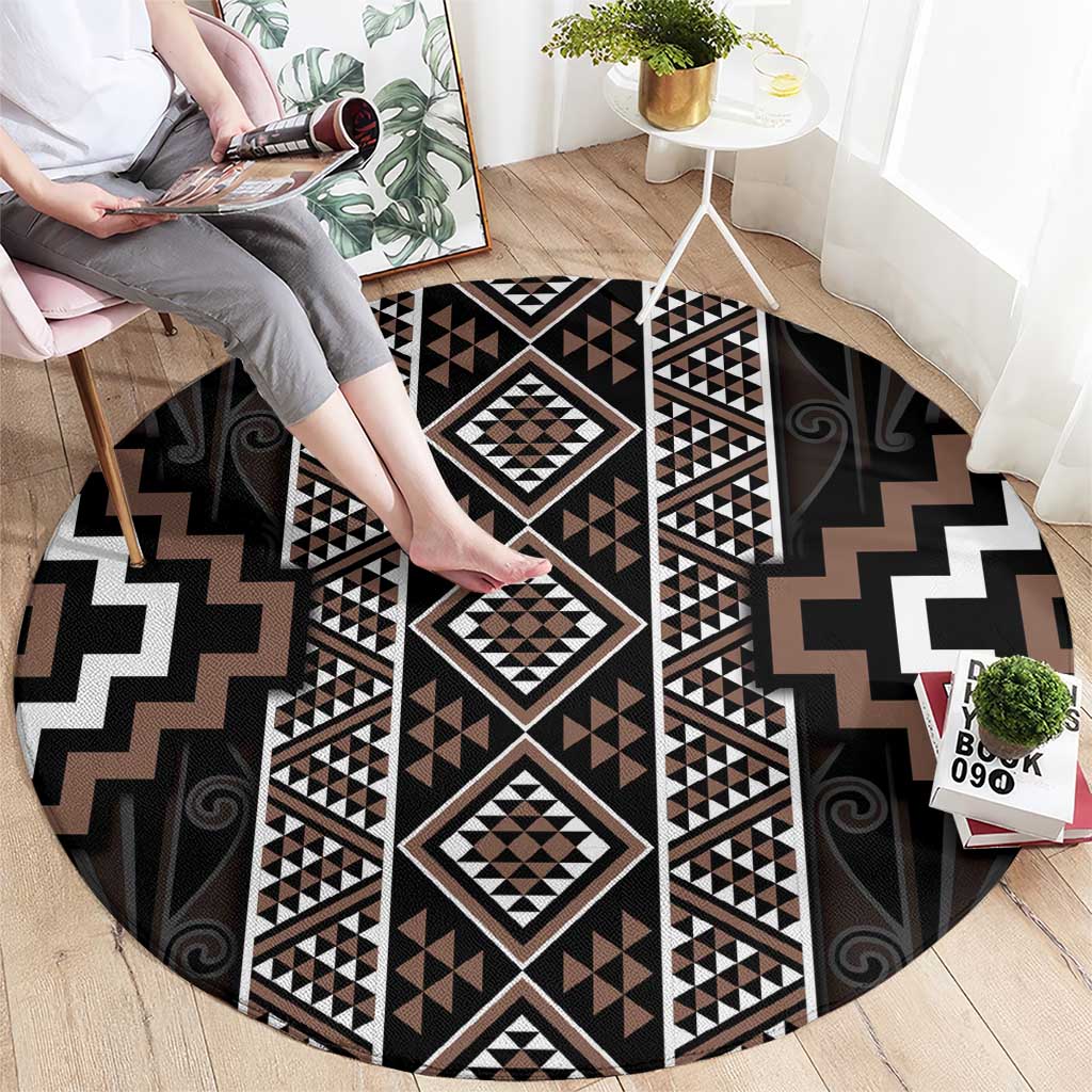 Classic Tukutuku Pattern Aotearoa Round Carpet Niho Taniwha and Puhoro Motifs
