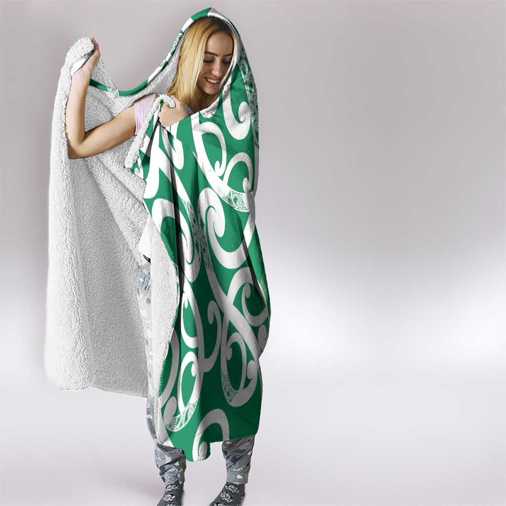 Pounamu Green Maori Hooded Blanket Koru Kowhaiwhai LT7 - Polynesian Pride