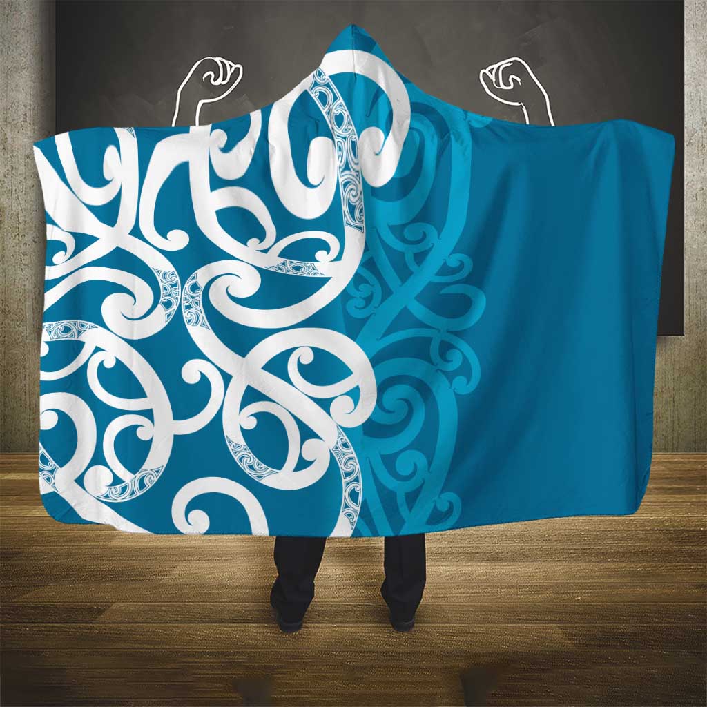 Azure Blue Maori Hooded Blanket Koru Kowhaiwhai LT7 - Polynesian Pride