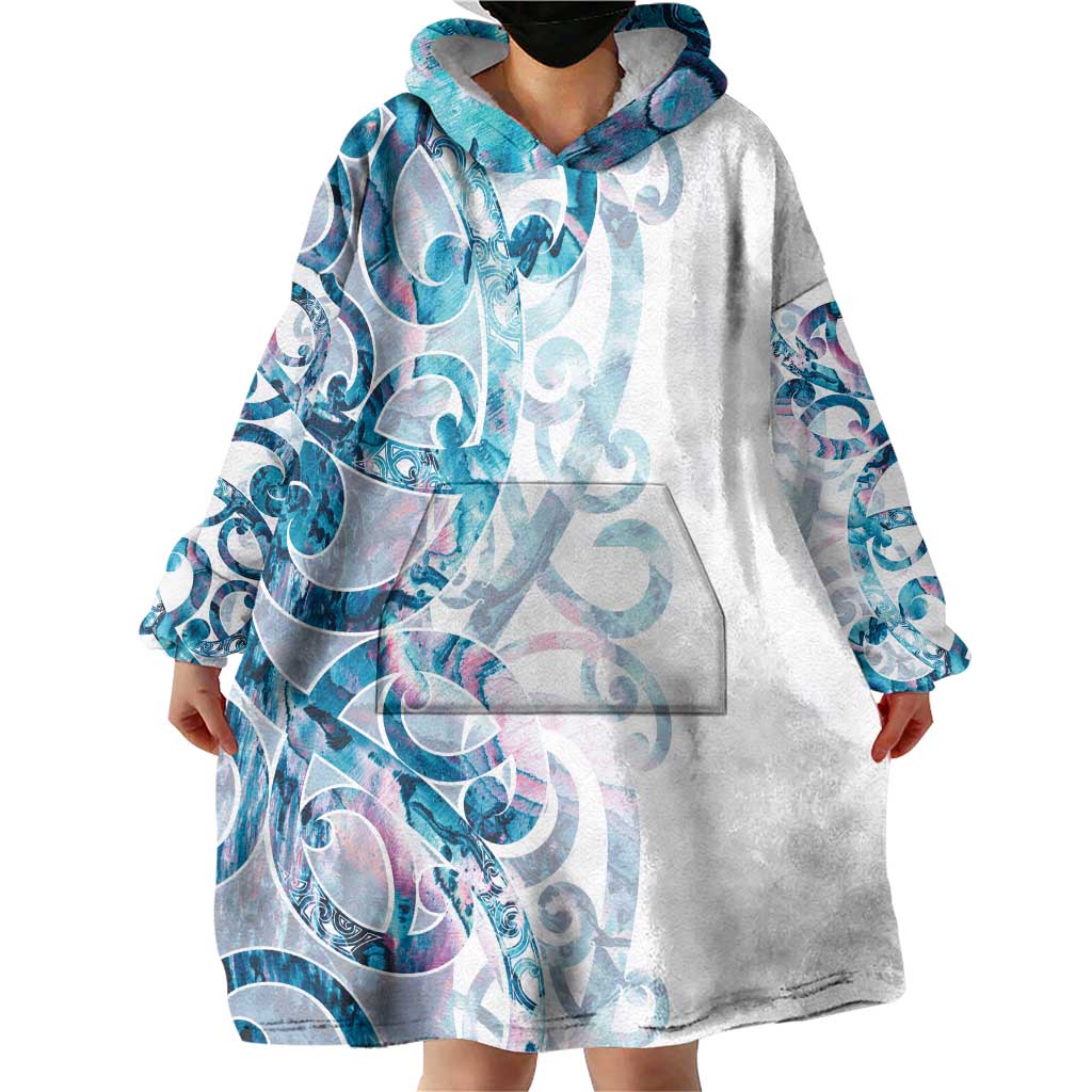 Turquoise Paua Shell Maori Wearable Blanket Hoodie Koru Kowhaiwhai - Polynesian Pride