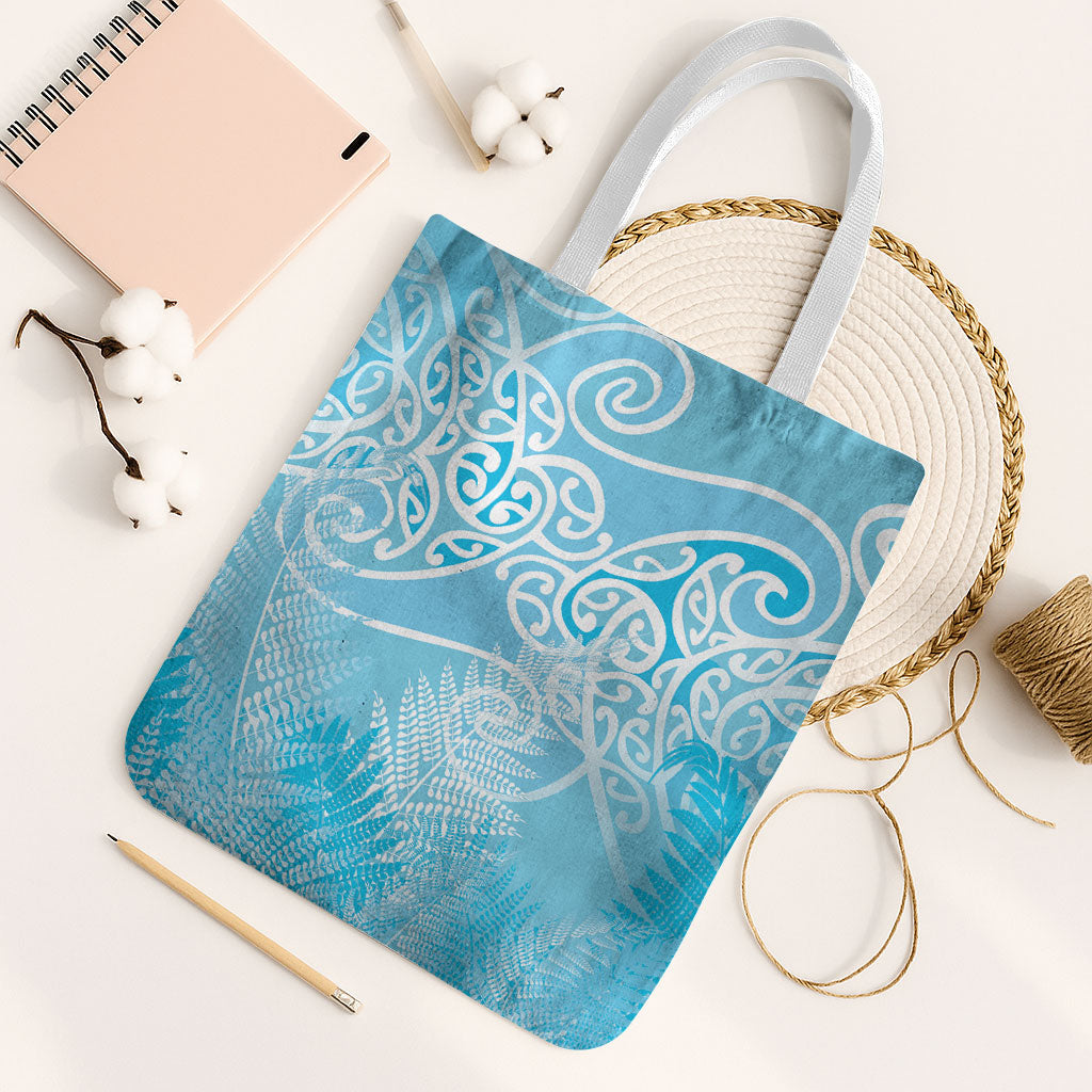 Aotearoa Maori Koru Curves Tote Bag Silver Ferns - Turquoise LT7 White Strap One Size Turquoise - Polynesian Pride