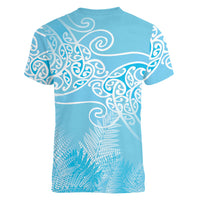 Aotearoa Maori Koru Curves Women V-Neck T-Shirt Silver Ferns - Turquoise