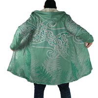 Aotearoa Maori Koru Curves Cloak Silver Ferns - Mint LT7 - Polynesian Pride