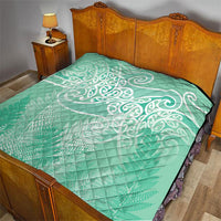 Aotearoa Maori Koru Curves Quilt Silver Ferns - Mint LT7 - Polynesian Pride