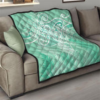 Aotearoa Maori Koru Curves Quilt Silver Ferns - Mint LT7 - Polynesian Pride