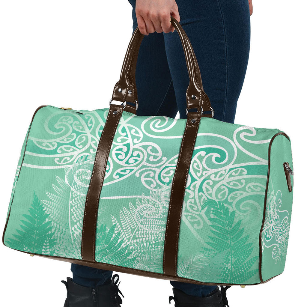 Aotearoa Maori Koru Curves Travel Bag Silver Ferns - Mint LT7 - Polynesian Pride