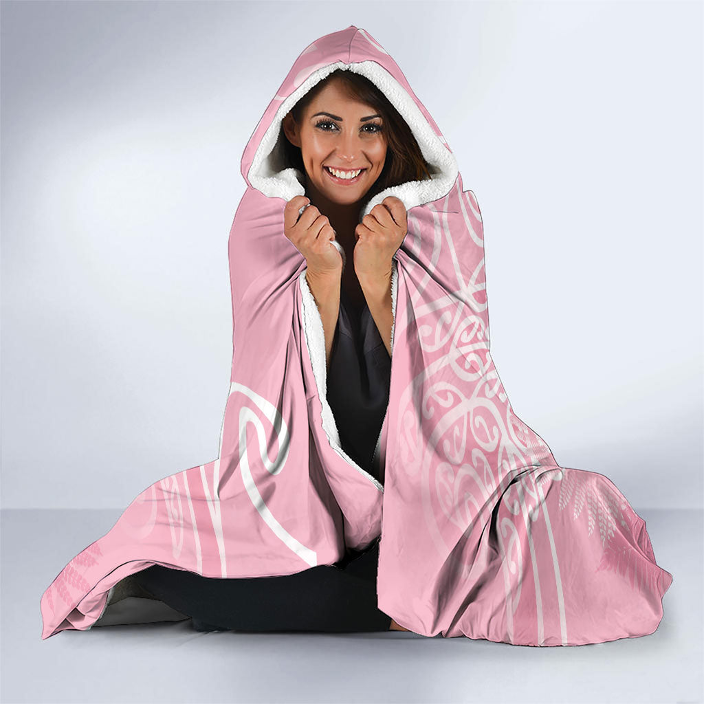 Aotearoa Maori Koru Curves Hooded Blanket Silver Ferns - Rose Pink LT7 - Polynesian Pride