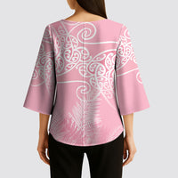 Aotearoa Maori Koru Curves Kimono Sleeve Blouse Silver Ferns - Rose Pink LT7 - Polynesian Pride