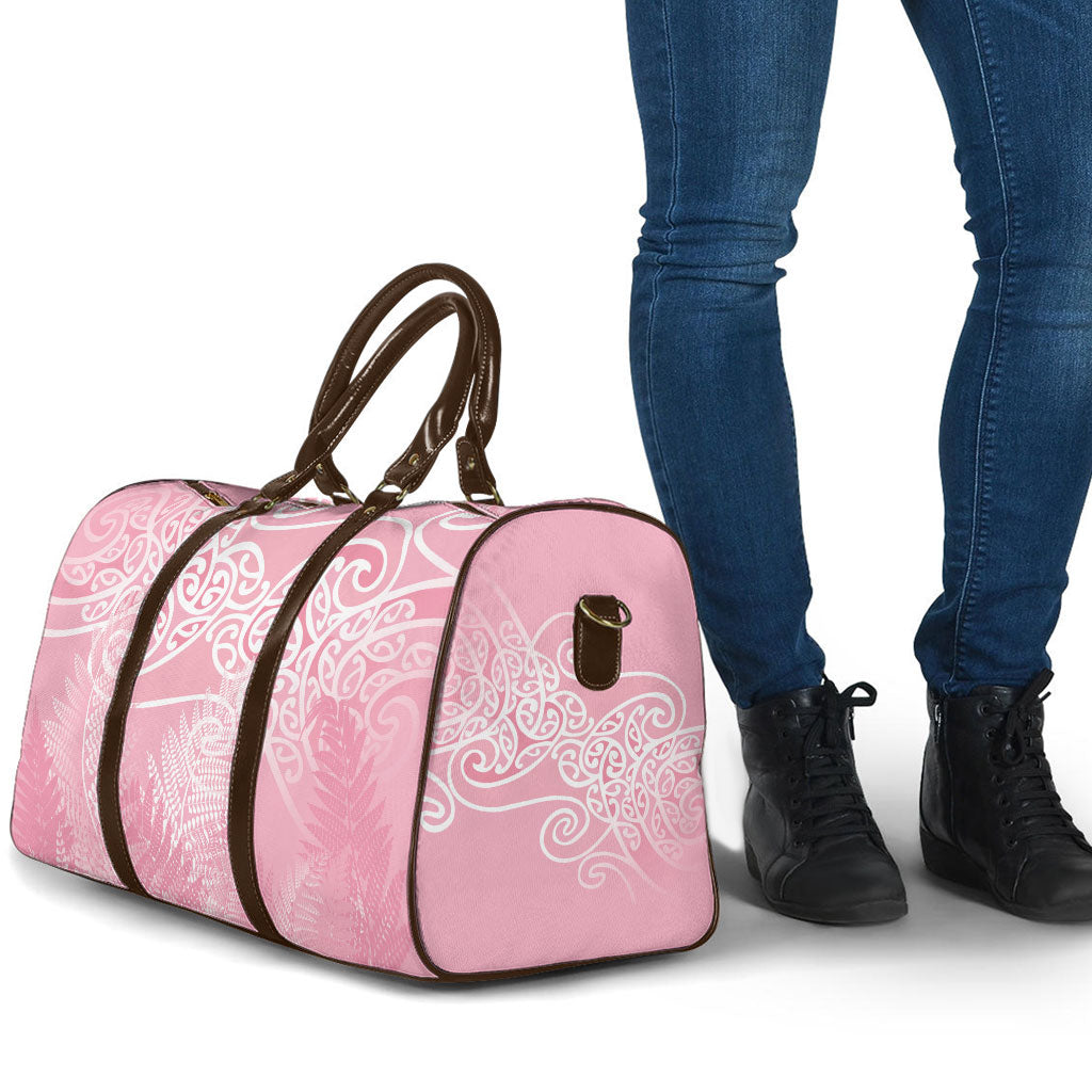 Aotearoa Maori Koru Curves Travel Bag Silver Ferns - Rose Pink LT7 - Polynesian Pride