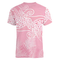 Aotearoa Maori Koru Curves Women V-Neck T-Shirt Silver Ferns - Rose Pink LT7 - Polynesian Pride