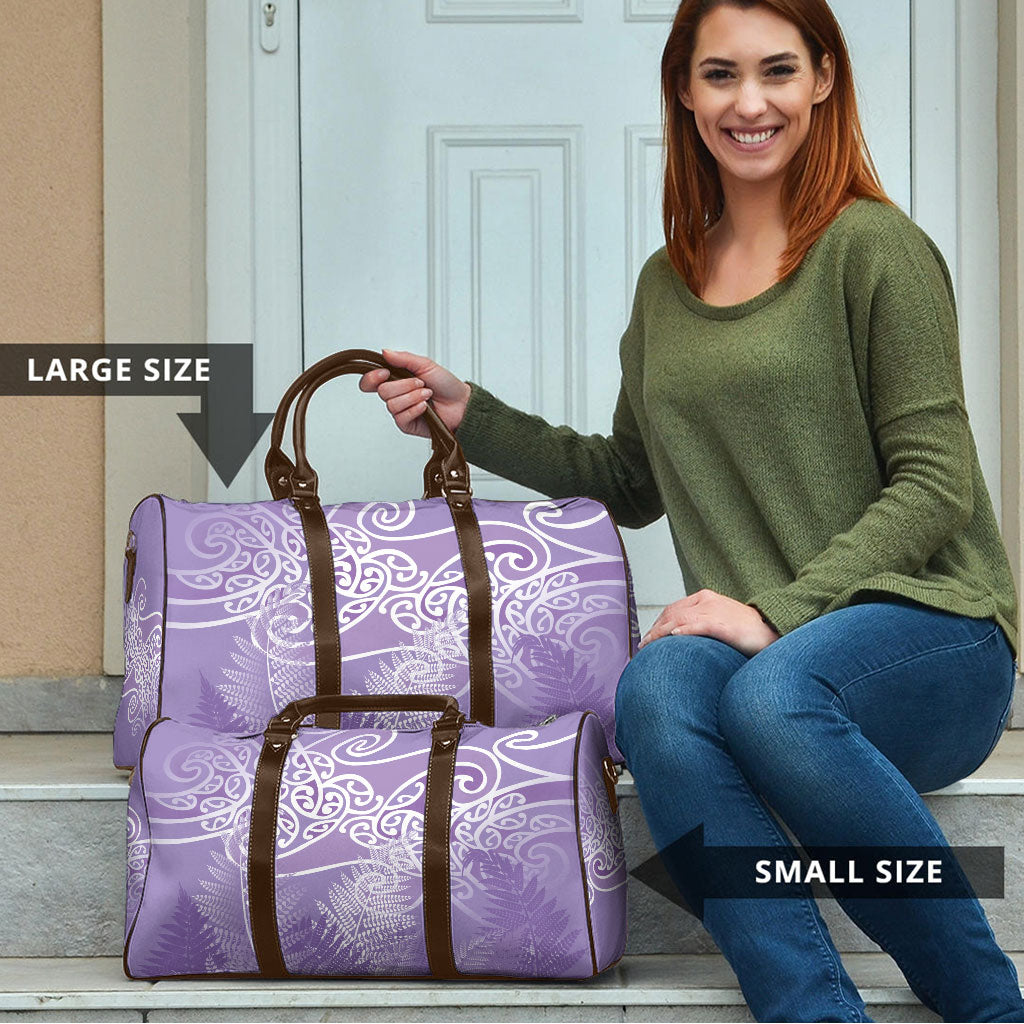 Aotearoa Maori Koru Curves Travel Bag Silver Ferns - Amethyst LT7 - Polynesian Pride