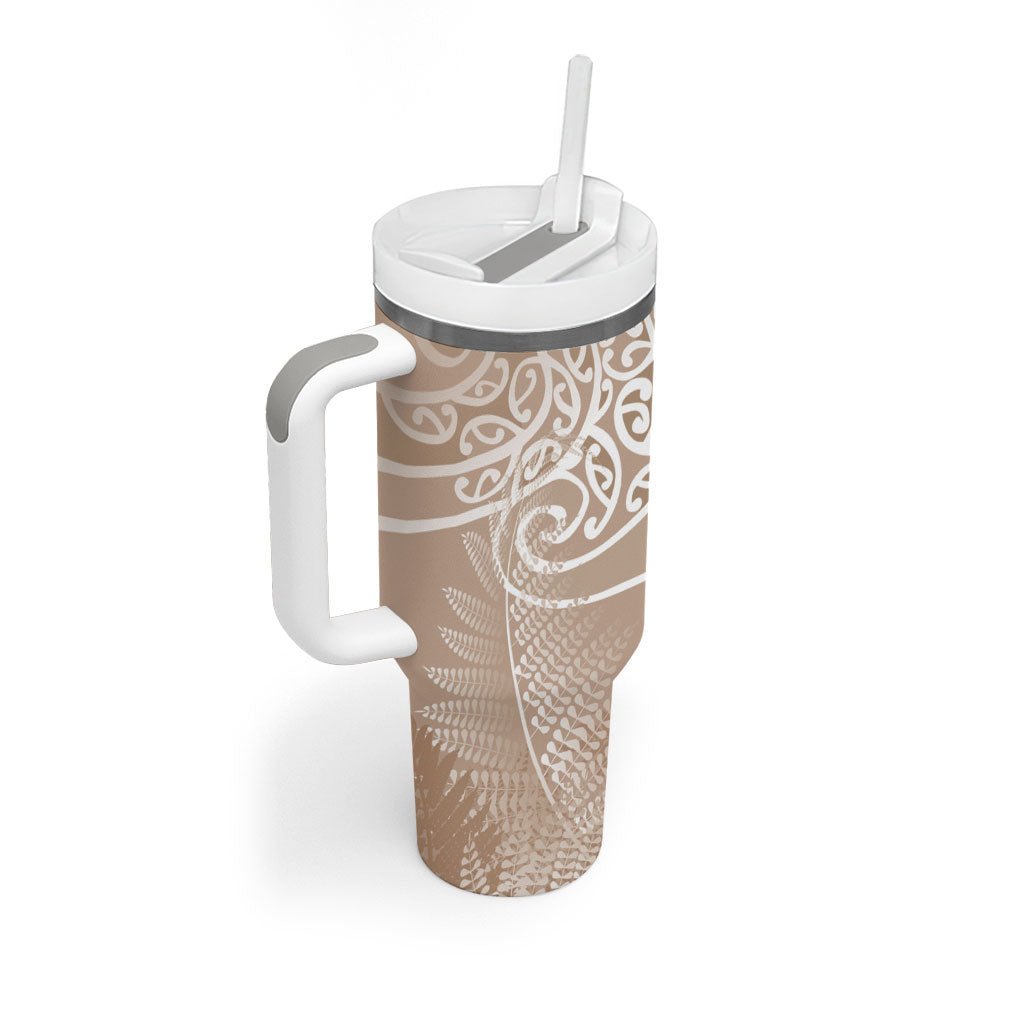 Aotearoa Maori Koru Curves Tumbler With Handle Silver Ferns - Mocha LT7 - Polynesian Pride