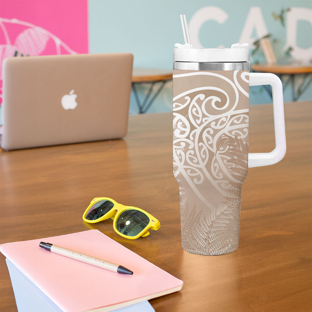Aotearoa Maori Koru Curves Tumbler With Handle Silver Ferns - Mocha LT7 - Polynesian Pride