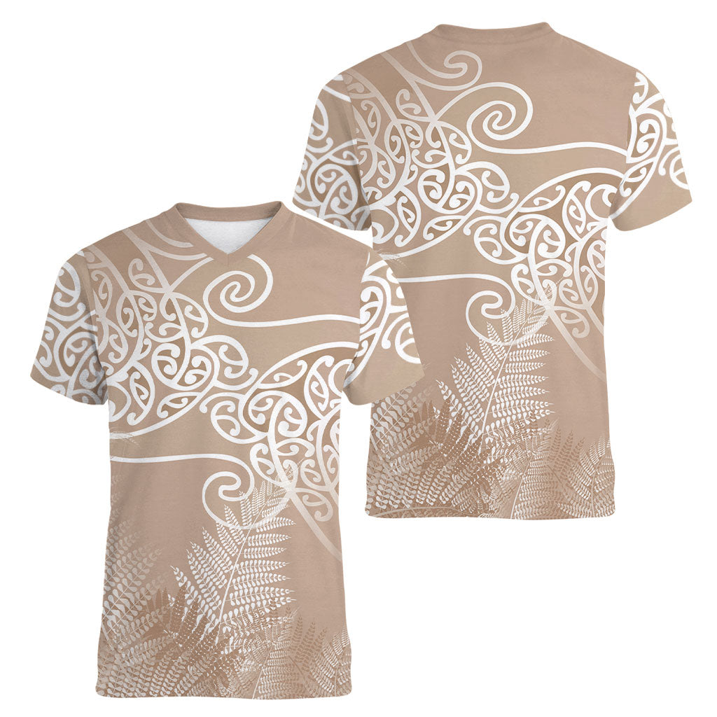 Aotearoa Maori Koru Curves Women V-Neck T-Shirt Silver Ferns - Mocha LT7 - Polynesian Pride