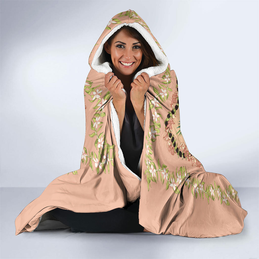 Hawaii Quilt Inspired Collection Aloha Flowers Hooded Blanket Maile - Kukui Nut Lei