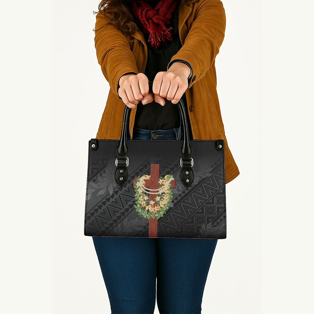 Hawaii ⁠Ka Pule a ka Haku Memorial Leather Bag Flower Lei Cross - Black