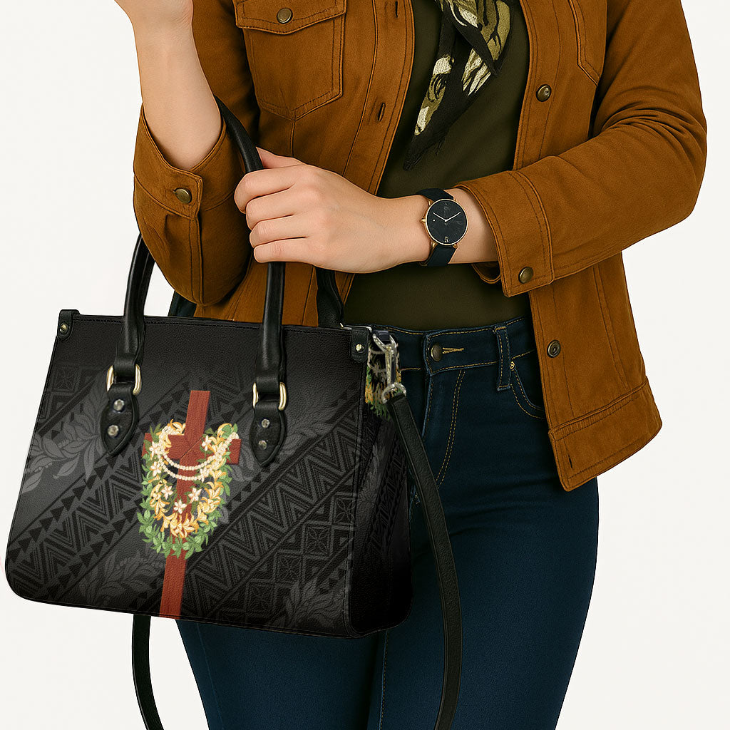 Hawaii ⁠Ka Pule a ka Haku Memorial Leather Bag Flower Lei Cross - Black
