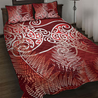 Aotearoa Maori Koru Curves Quilt Bed Set Silver Ferns - Crimson Red LT7 Red - Polynesian Pride