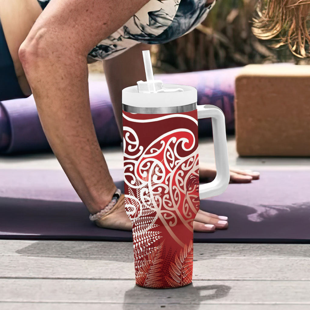Aotearoa Maori Koru Curves Tumbler With Handle Silver Ferns - Crimson Red LT7 - Polynesian Pride