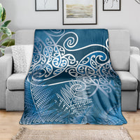 Aotearoa Maori Koru Curves Blanket Silver Ferns - Navy Blue LT7 - Polynesian Pride