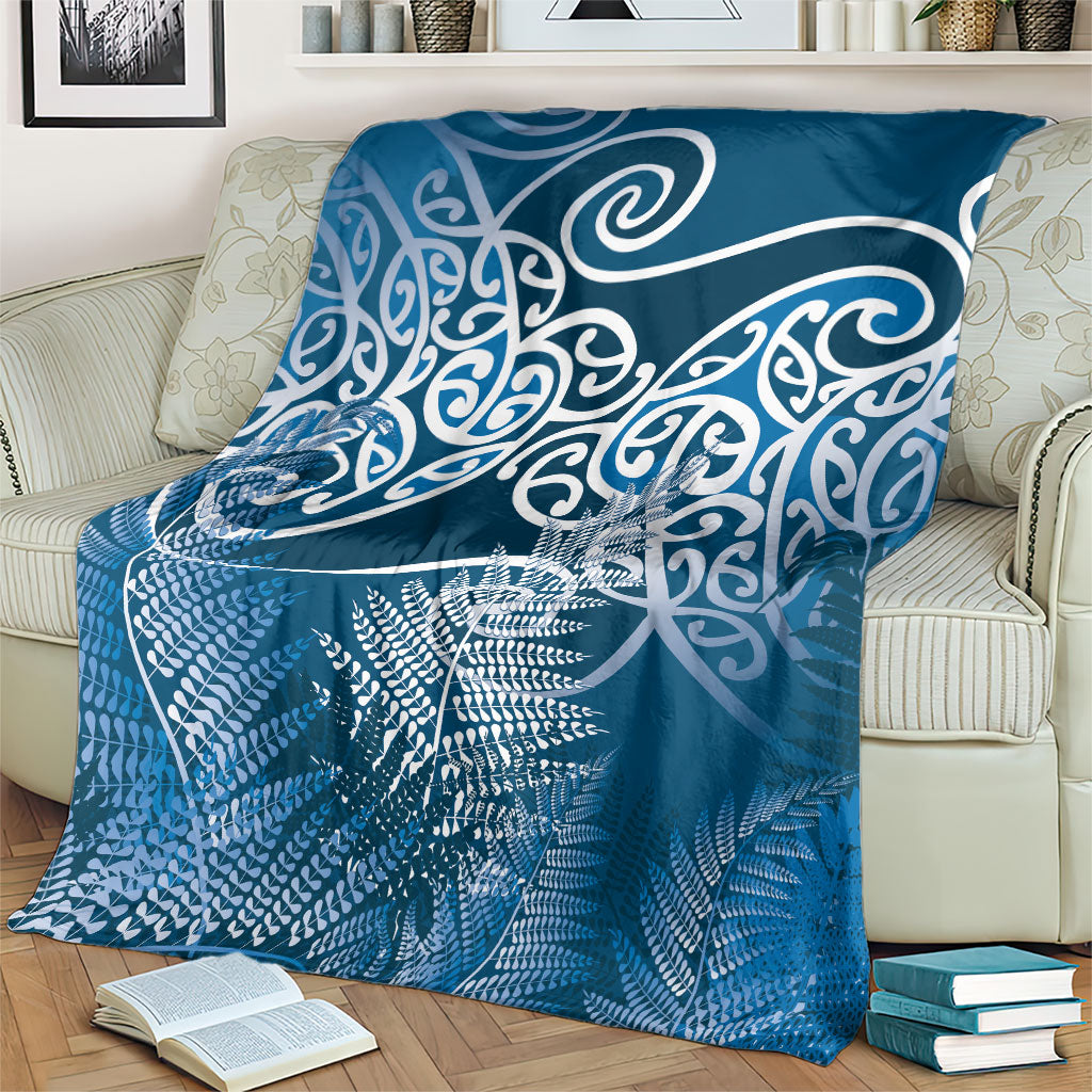 Aotearoa Maori Koru Curves Blanket Silver Ferns - Navy Blue LT7 - Polynesian Pride