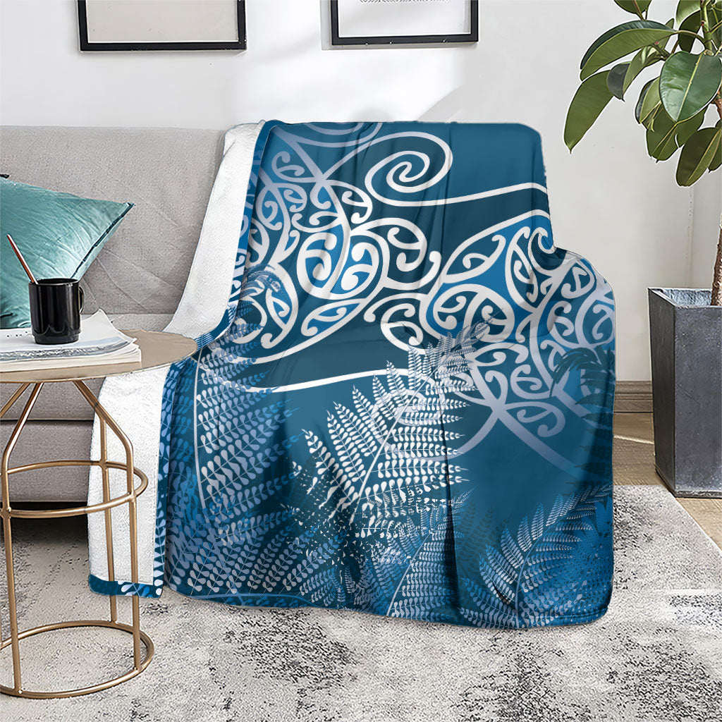 Aotearoa Maori Koru Curves Blanket Silver Ferns - Navy Blue LT7 - Polynesian Pride