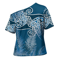 Aotearoa Maori Koru Curves Cross Shoulder Shirt Silver Ferns - Navy Blue LT7 - Polynesian Pride