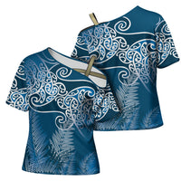 Aotearoa Maori Koru Curves Cross Shoulder Shirt Silver Ferns - Navy Blue LT7 - Polynesian Pride