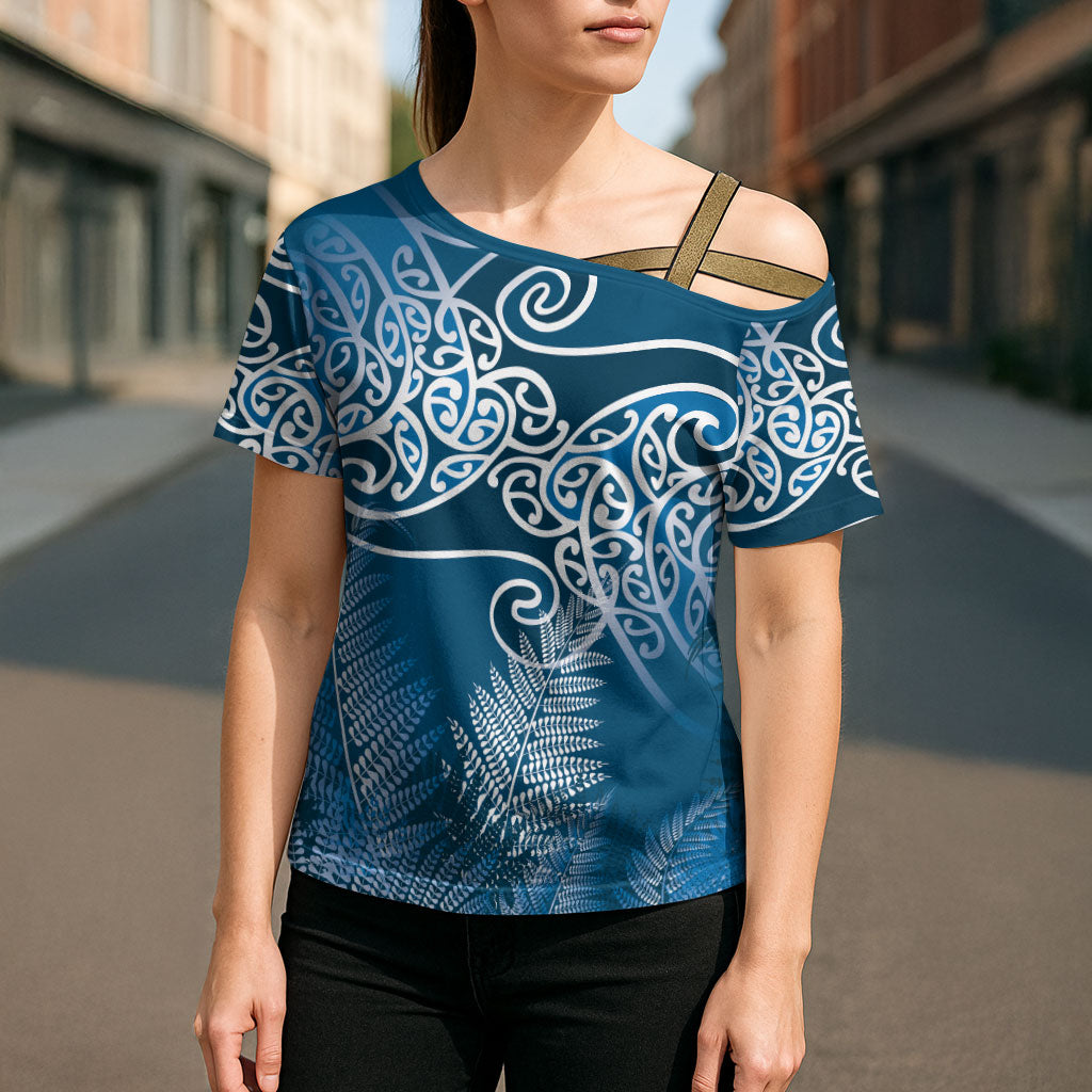 Aotearoa Maori Koru Curves Cross Shoulder Shirt Silver Ferns - Navy Blue LT7 - Polynesian Pride