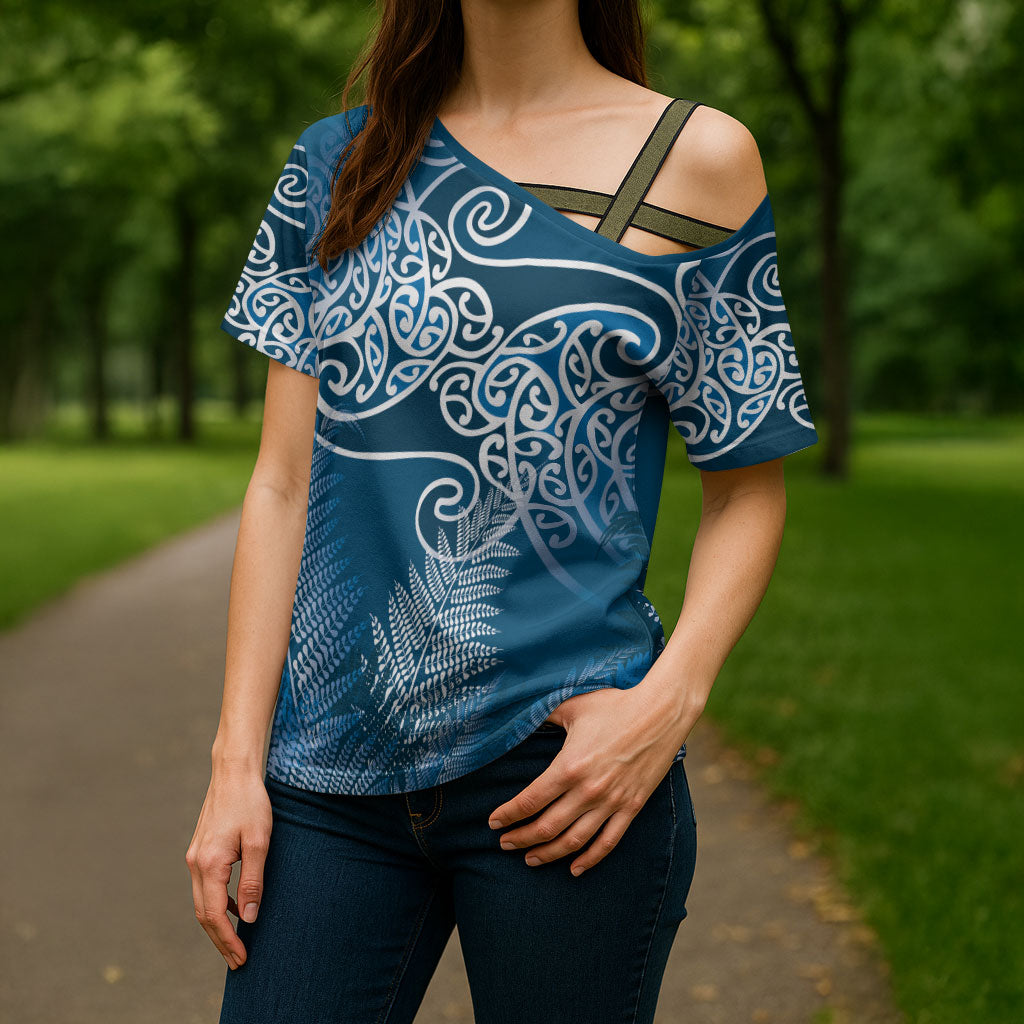 Aotearoa Maori Koru Curves Cross Shoulder Shirt Silver Ferns - Navy Blue LT7 - Polynesian Pride