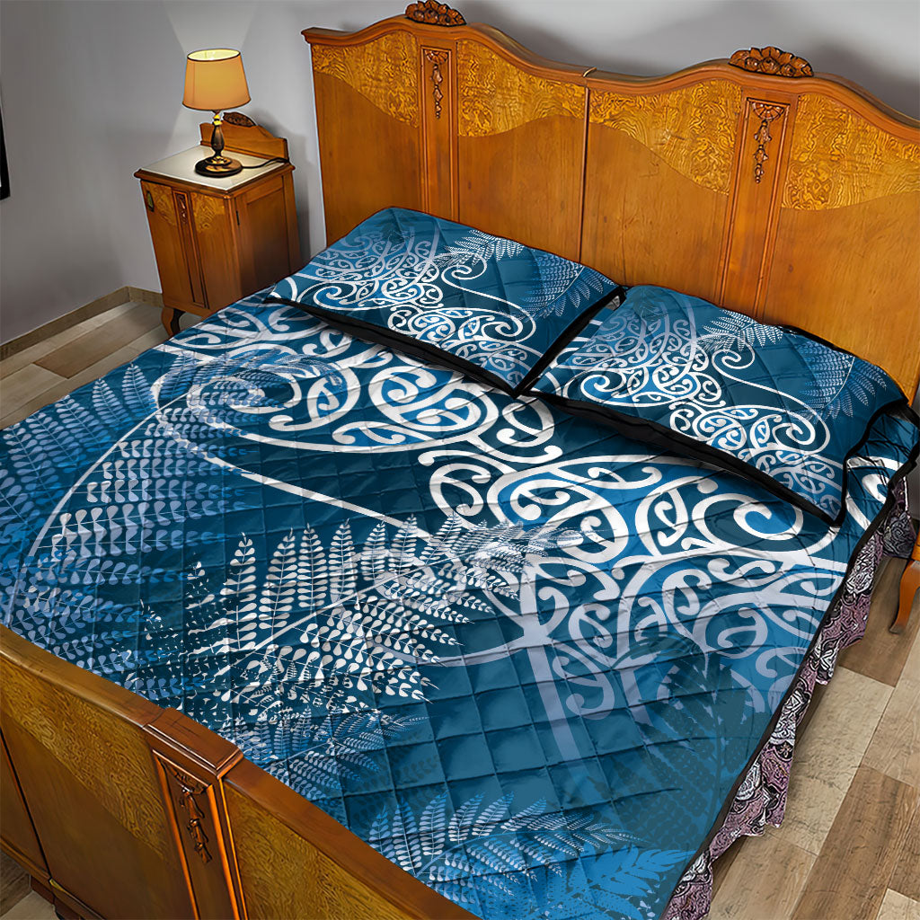 Aotearoa Maori Koru Curves Quilt Bed Set Silver Ferns - Navy Blue LT7 - Polynesian Pride