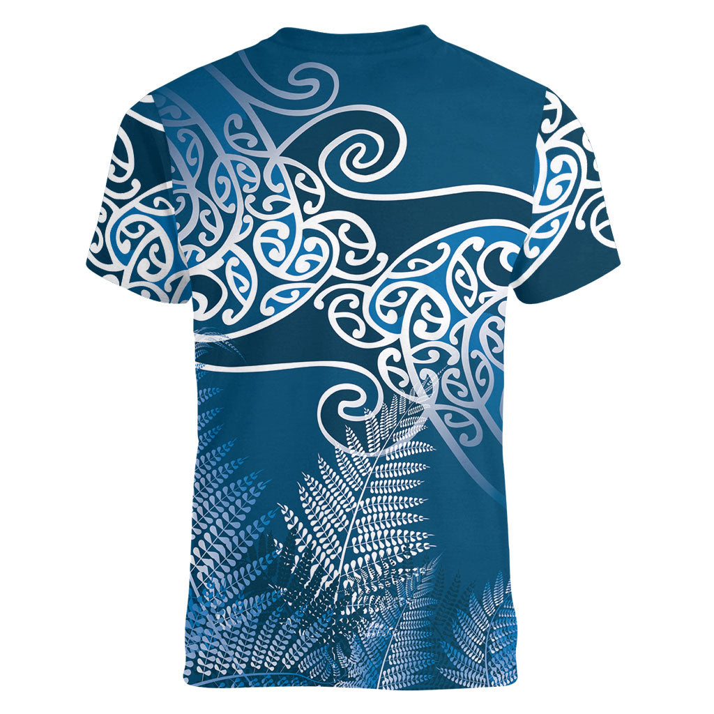 Aotearoa Maori Koru Curves Women V-Neck T-Shirt Silver Ferns - Navy Blue
