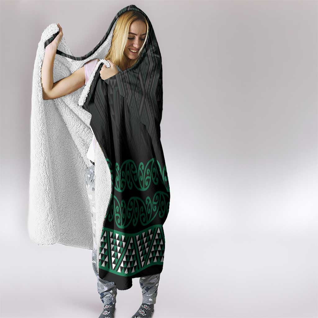 Maori Taniko Patterns Hooded Blanket Pounamu Niho Taniwha Mix Paatiki Motifs LT7 - Polynesian Pride