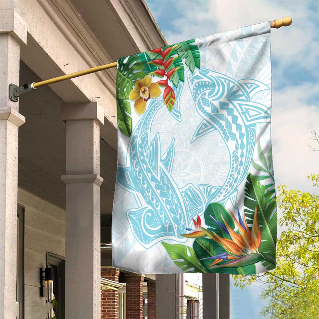 Polynesia Garden Flag Sharks Duo Tropical Turquoise