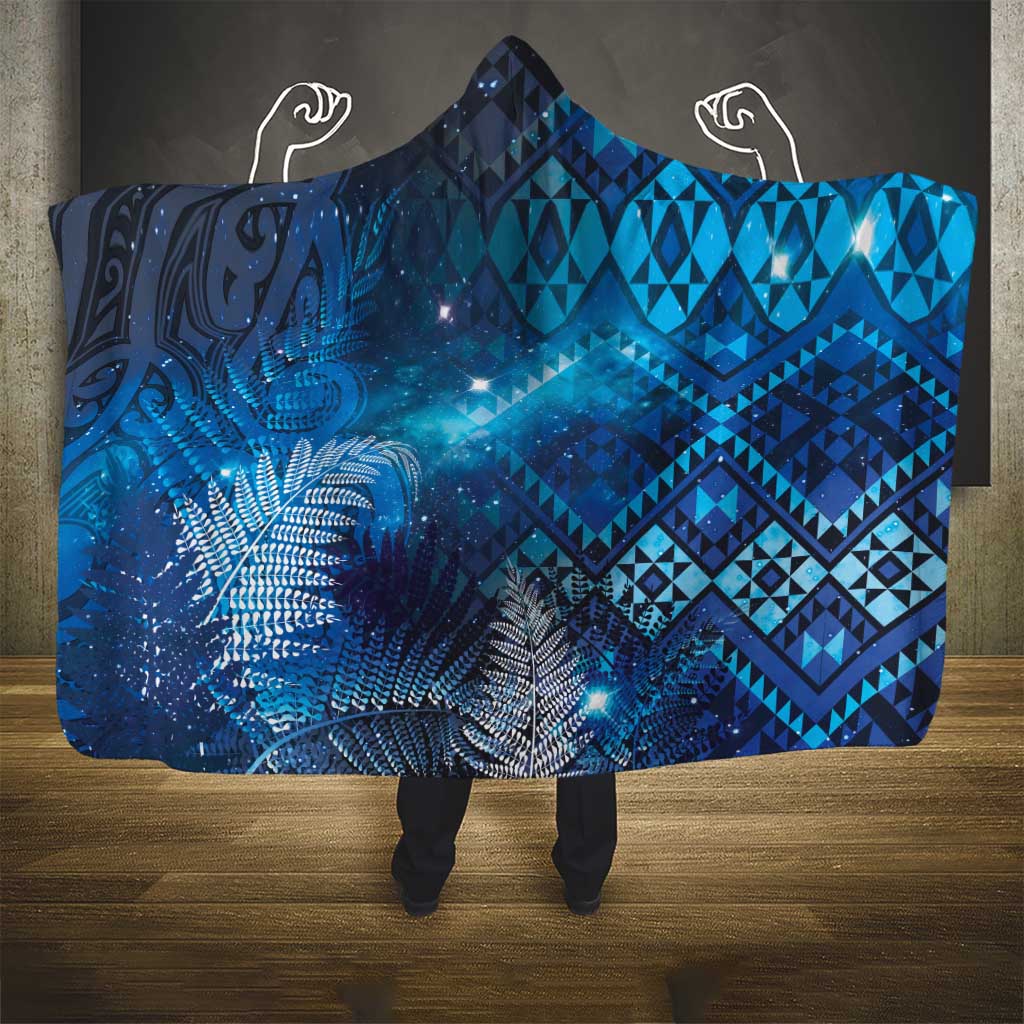Aotearoa Taniko Matariki Hooded Blanket Cosmic Blue
