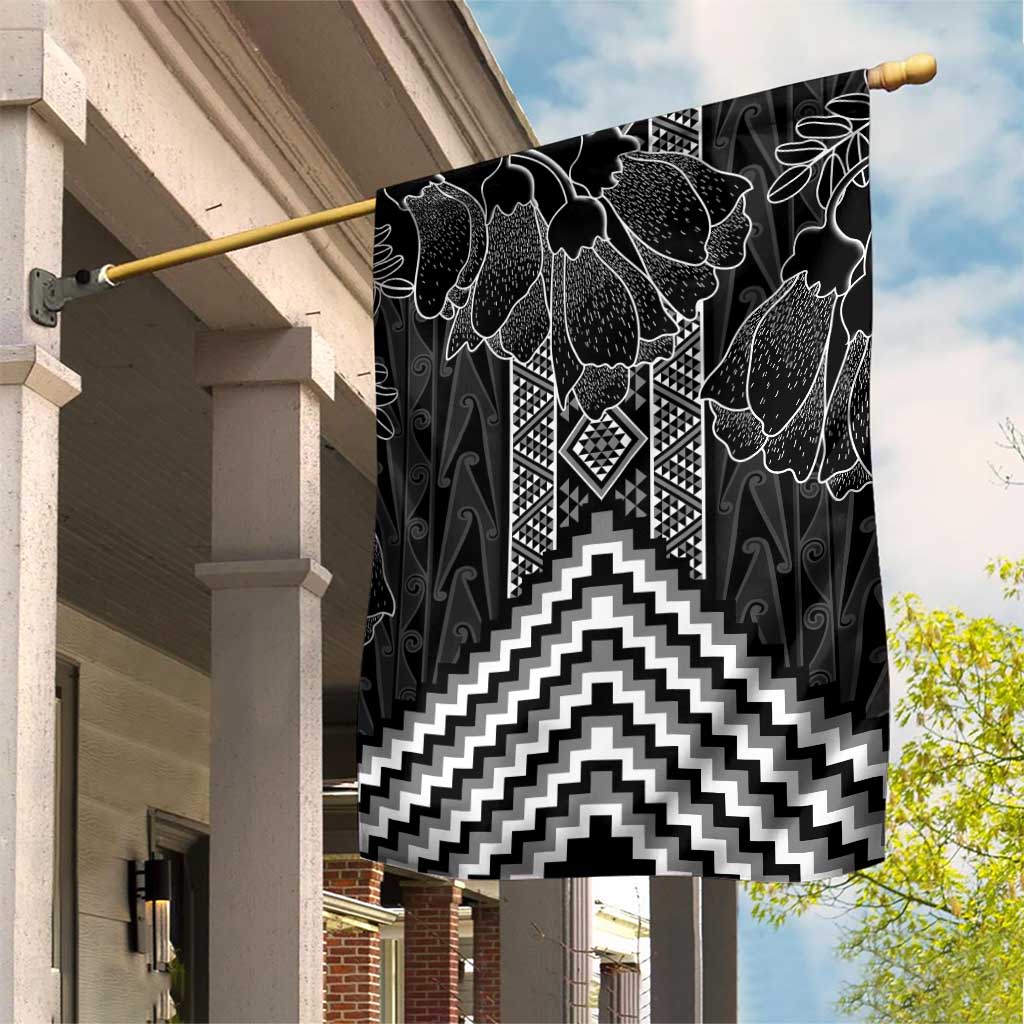 Aotearoa Taniko Pattern Garden Flag Poutama Mix Kowhai Flowers LT7 House Flag Grey - Polynesian Pride