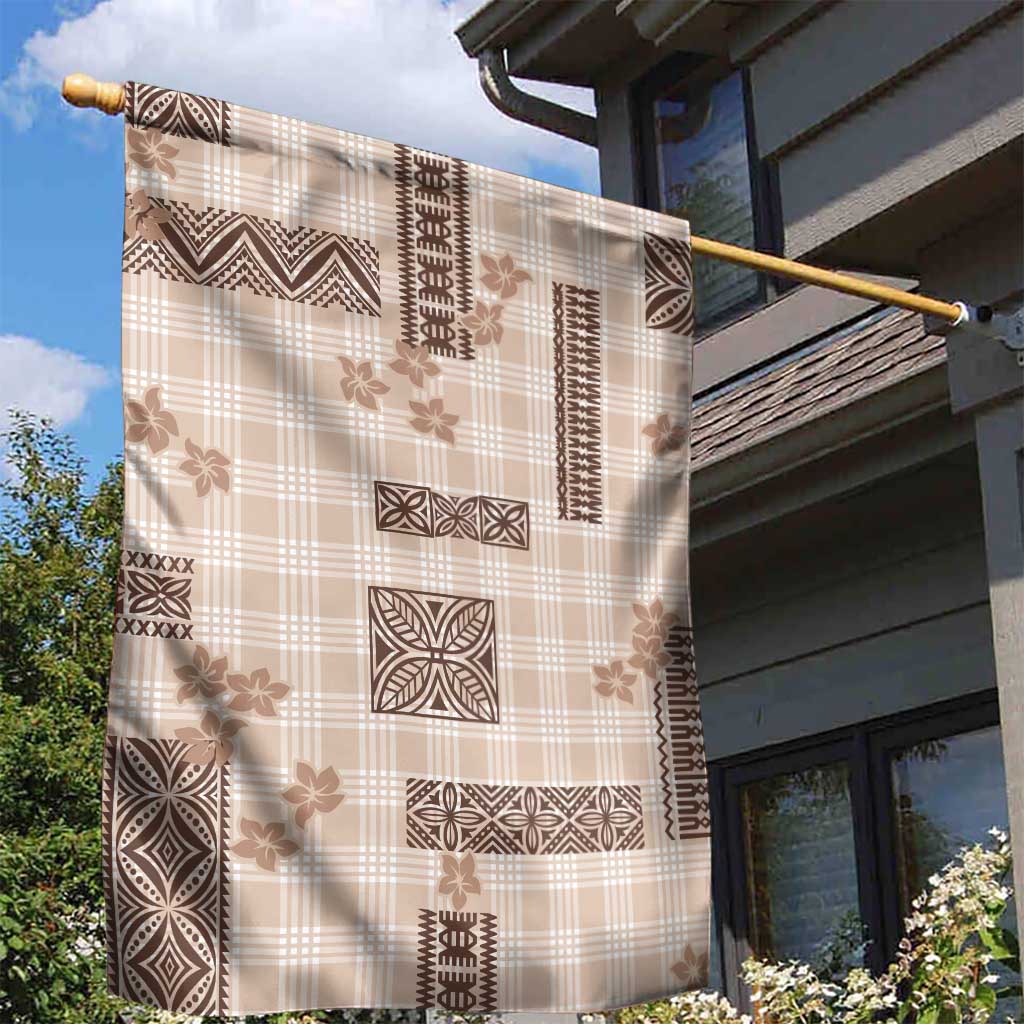 Hawaiian Quilt Tapa On Beige Palaka Motifs Garden Flag LT7 - Polynesian Pride