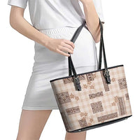 Hawaiian Quilt Tapa On Beige Palaka Motifs Leather Tote Bag LT7 - Polynesian Pride