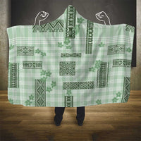 Hawaiian Quilt Tapa On Pastel Mint Palaka Motifs Hooded Blanket LT7 - Polynesian Pride