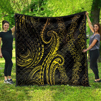 Polynesia Plumeria Lei Quilt Black Gold Curves Motif